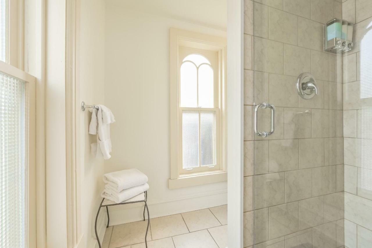 St Andrew Suites Fergus Zewnętrze zdjęcie